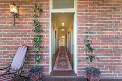 Bairnsdale Bed And Breakfast - Hobart Tourism 1
