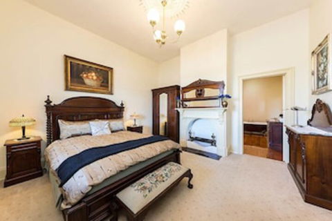 Bairnsdale Bed And Breakfast - Hobart Tourism 5