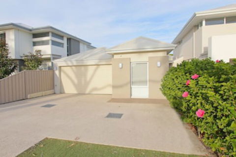 Anastasia Villa - Hobart Tourism 0