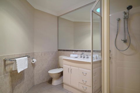 Swanriver Applecross Shortstays - Hobart Tourism 1