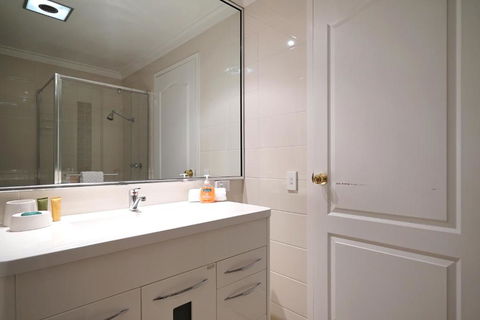 Swanriver Applecross Shortstays - Hobart Tourism 2