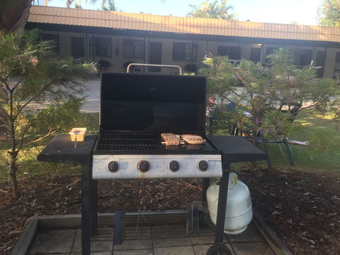 Bargara Beach Motor Inn - Hobart Tourism 3