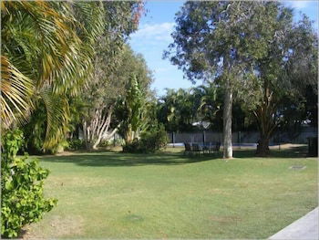 Bargara Beach Motor Inn - Hobart Tourism 5