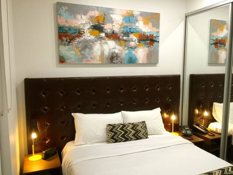 Whitehorse Apartment Hotel - Tourism TAS 3