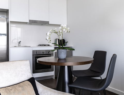 Silkari Suites Chatswood - Hobart Tourism 4