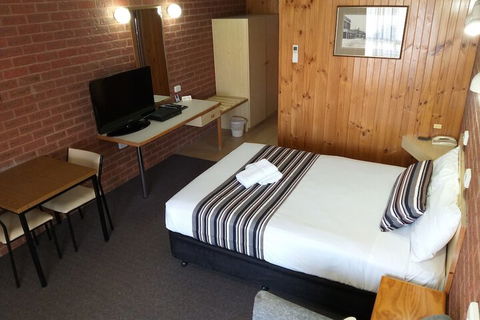 Country Mile Motor Inn - Tourism TAS 4
