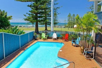 Beach House Holiday Apartments - Hobart Tourism 2