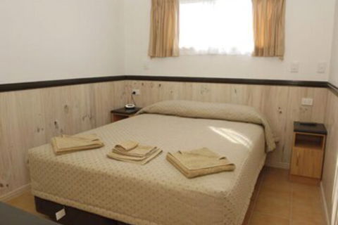 Longreach Tourist Park Caravan Park - Tourism TAS 5