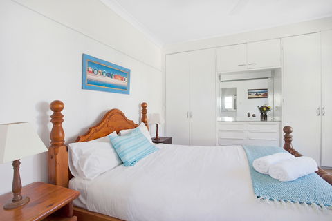 Beach House - Hobart Tourism 1