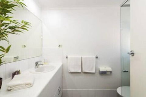 Bay Beauty Studios - Hobart Tourism 1