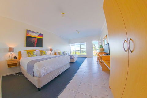COAST Motel And Apartments - Tourism TAS 3