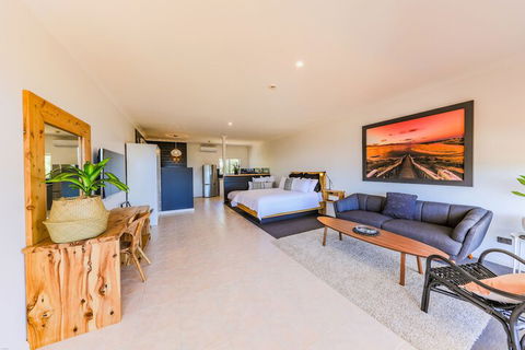 COAST Motel And Apartments - Tourism TAS 5