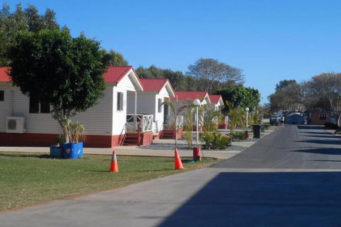 Outback Oasis Caravan Park - Tourism TAS 2