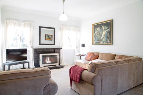 88 Morrisset - Hobart Tourism 5