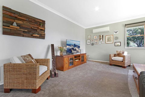 Country House Retreat - Hobart Tourism 6