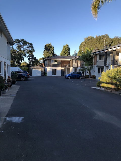 The Lodge Broulee - Tourism TAS 3