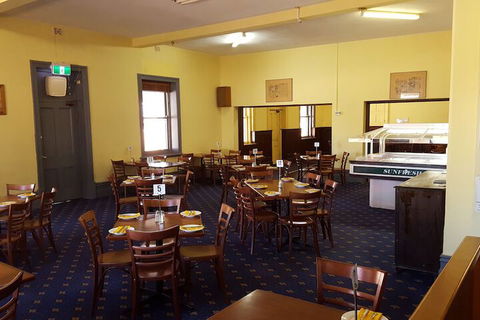 Copper Coast Hotel - Tourism TAS 5
