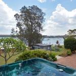 The House On The Lake At Fishing Point Lake Macquarie Honestly Put The Line In & Catch Fish - Tourism TAS 0