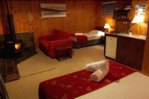 Granite Belt Brewery Retreat - Hobart Tourism 5