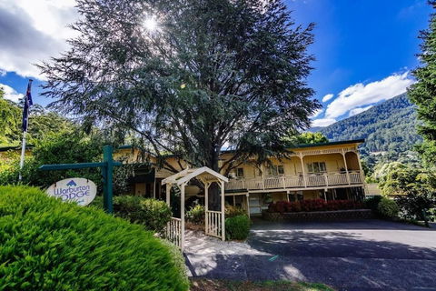 Warburton Lodge - Hobart Tourism 0