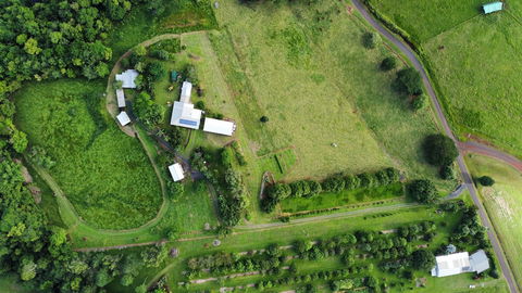 Mena Creek Flower House - Tourism TAS 1