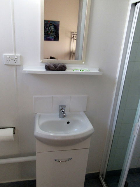 Highlander Haven Motel - Hobart Tourism 4