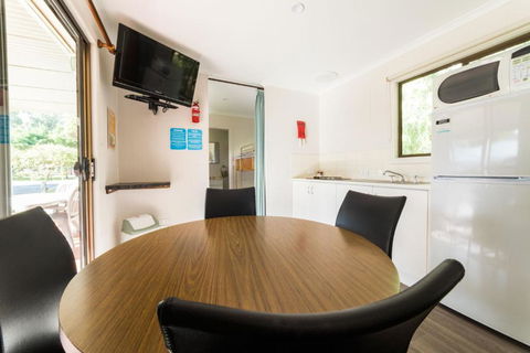 Deniliquin Riverside Caravan Park - Hobart Tourism 3