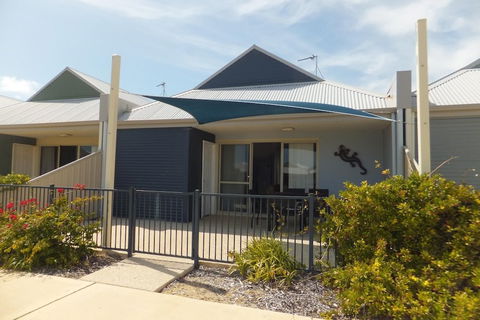 Seafront Unit 49 - Tourism TAS 1