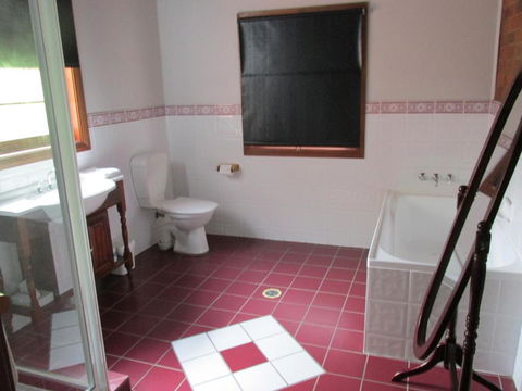 Henrys Cottage - Tourism TAS 1