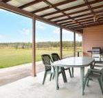 Grasmere Estate Homestead hear the Lions roar from nearby Hunter Valley Zoo - Hobart Tourism
