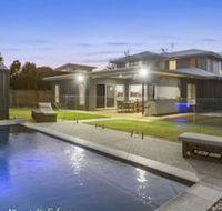 Ebony Rose Tweed Coast Holidays - Tourism TAS