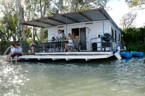Renmark River Villas & Boats & Bedzzz - Tourism TAS 3