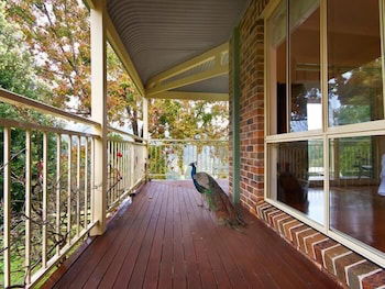 The Acreage B&B - Hobart Tourism 4