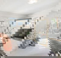 Alberts on Esplanade - Hobart Tourism