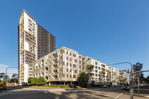 Meriton Suites Zetland - Hobart Tourism 1