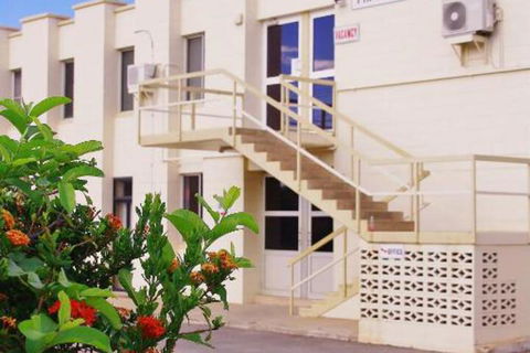 Accommodation At Isa - Tourism TAS 7