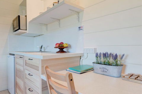 All About Me B & B - Hobart Tourism 7