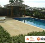 La Mer Home with a Pool - Tourism TAS