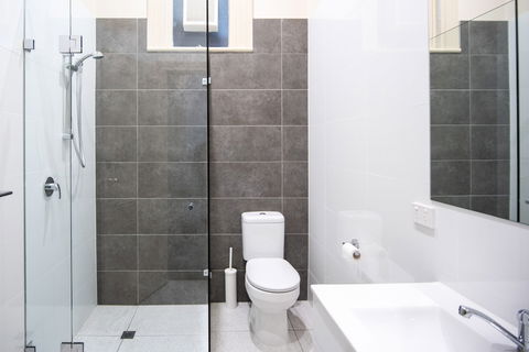 The Mile End Hotel - Tourism TAS 3