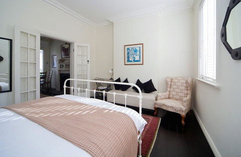 MPT67A Beautifully Decorated 1 Bed - Tourism TAS 6