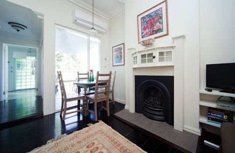 MPT67A Beautifully Decorated 1 Bed - Tourism TAS 4