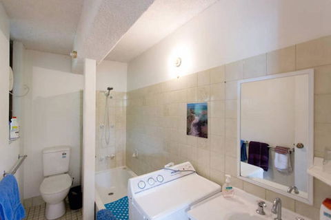 Beach Haven Studio - Hobart Tourism 1
