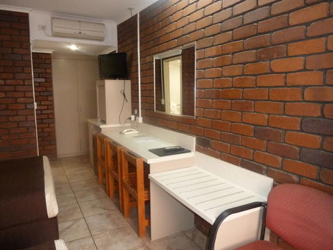 Pioneer Lodge Motel - Tourism TAS 2