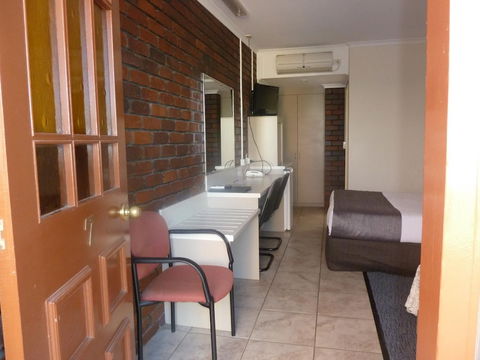 Pioneer Lodge Motel - Tourism TAS 4