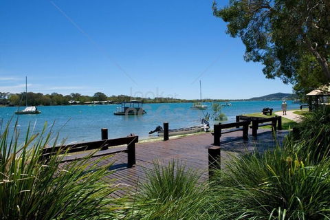 Noosa Water Views - Tourism TAS 5