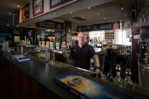 Knickerbocker Hotel - Hobart Tourism 4