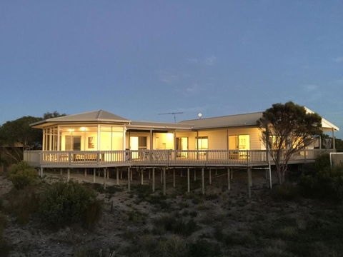 White Sands Holiday Retreat - Hobart Tourism 3