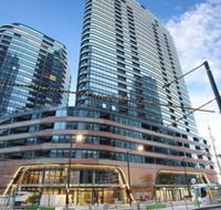 Melbourne Docklands Luxury Seaview Apartment - Tourism TAS