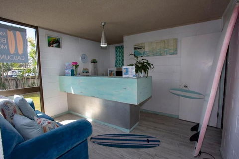 Moffat Beach Motel Caloundra - Hobart Tourism 3