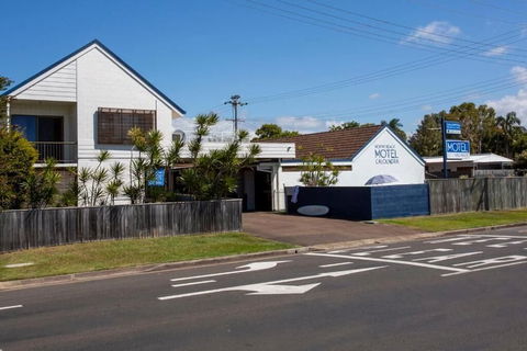 Moffat Beach Motel Caloundra - Hobart Tourism 0